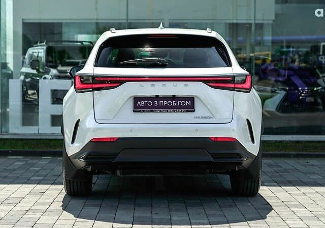 Лексус НХ, об'ємом двигуна 0 л та пробігом 7 тис. км за 66328 $, фото 3 на Automoto.ua