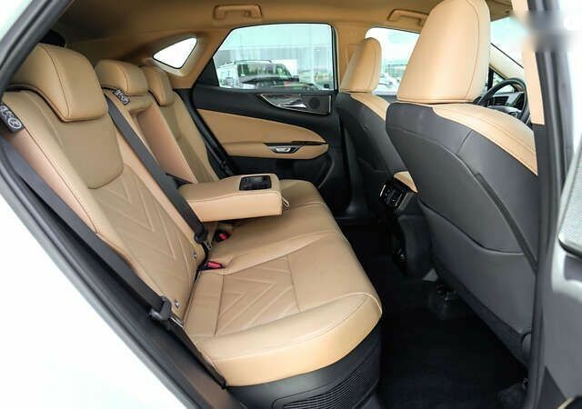 Лексус НХ, об'ємом двигуна 0 л та пробігом 7 тис. км за 66328 $, фото 6 на Automoto.ua