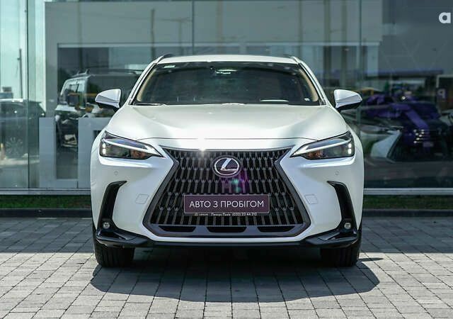 Лексус НХ, об'ємом двигуна 0 л та пробігом 7 тис. км за 66328 $, фото 4 на Automoto.ua
