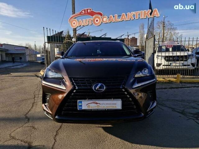 Лексус НХ, объемом двигателя 0 л и пробегом 118 тыс. км за 35788 $, фото 1 на Automoto.ua