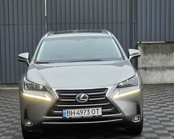 Серый Лексус НХ, объемом двигателя 2 л и пробегом 104 тыс. км за 19499 $, фото 2 на Automoto.ua