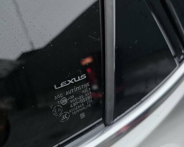 Сірий Лексус НХ, об'ємом двигуна 2 л та пробігом 104 тис. км за 18999 $, фото 15 на Automoto.ua