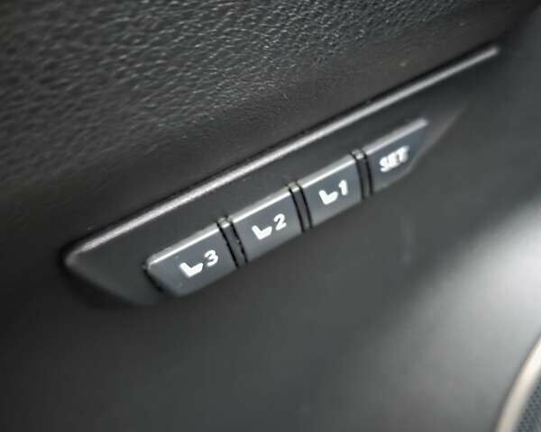 Сірий Лексус НХ, об'ємом двигуна 2 л та пробігом 104 тис. км за 18999 $, фото 20 на Automoto.ua