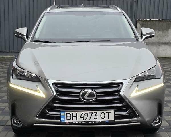 Сірий Лексус НХ, об'ємом двигуна 2 л та пробігом 104 тис. км за 19399 $, фото 3 на Automoto.ua