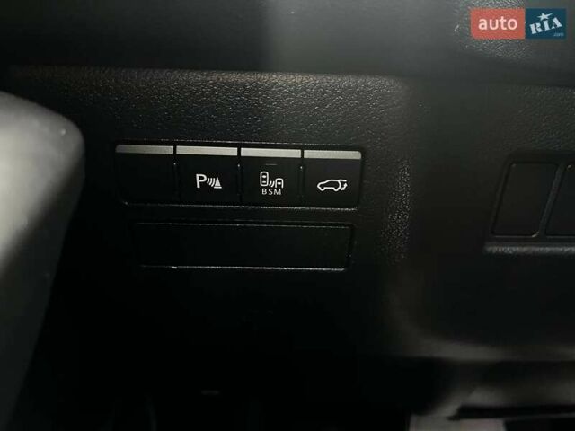 Серый Лексус НХ, объемом двигателя 2 л и пробегом 137 тыс. км за 17800 $, фото 31 на Automoto.ua