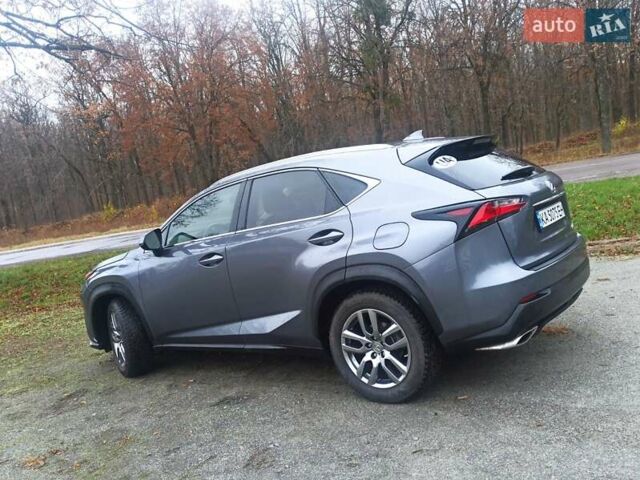 Сірий Лексус НХ, об'ємом двигуна 2 л та пробігом 160 тис. км за 23000 $, фото 4 на Automoto.ua