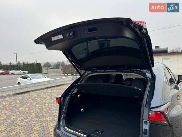 Сірий Лексус НХ, об'ємом двигуна 2 л та пробігом 96 тис. км за 23500 $, фото 20 на Automoto.ua