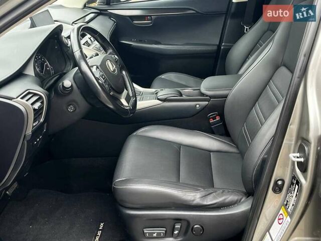 Серый Лексус НХ, объемом двигателя 2 л и пробегом 137 тыс. км за 17800 $, фото 14 на Automoto.ua