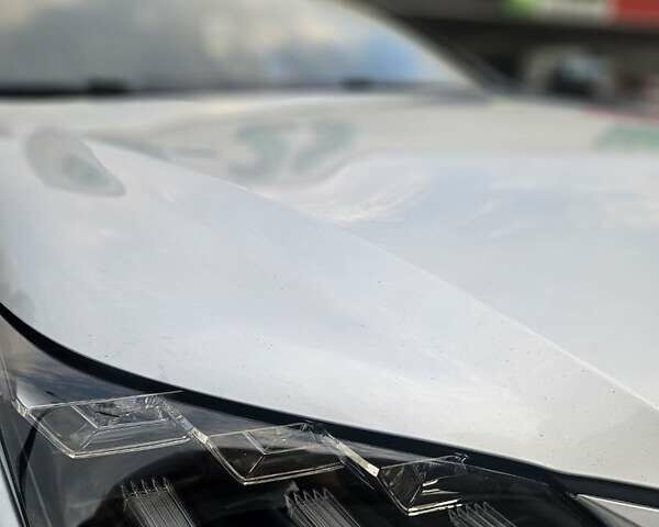 Сірий Лексус НХ, об'ємом двигуна 2 л та пробігом 317 тис. км за 19200 $, фото 6 на Automoto.ua
