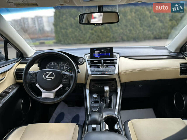Сірий Лексус НХ, об'ємом двигуна 2 л та пробігом 186 тис. км за 18850 $, фото 118 на Automoto.ua