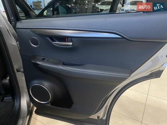 Сірий Лексус НХ, об'ємом двигуна 2.49 л та пробігом 55 тис. км за 29500 $, фото 43 на Automoto.ua
