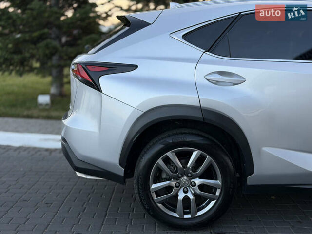 Сірий Лексус НХ, об'ємом двигуна 2 л та пробігом 105 тис. км за 22000 $, фото 25 на Automoto.ua
