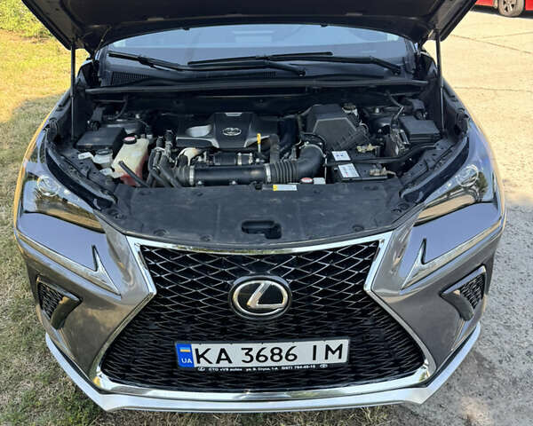 Сірий Лексус НХ, об'ємом двигуна 2 л та пробігом 137 тис. км за 21500 $, фото 15 на Automoto.ua