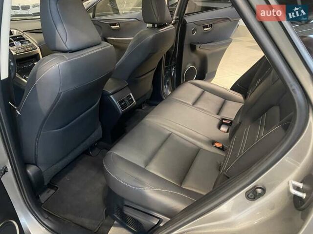 Сірий Лексус НХ, об'ємом двигуна 2.49 л та пробігом 55 тис. км за 29500 $, фото 40 на Automoto.ua