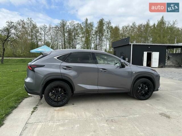 Сірий Лексус НХ, об'ємом двигуна 2 л та пробігом 154 тис. км за 28900 $, фото 4 на Automoto.ua