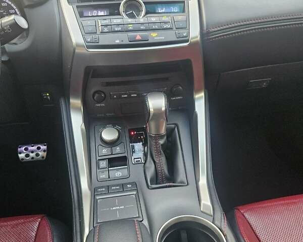 Сірий Лексус НХ, об'ємом двигуна 2 л та пробігом 317 тис. км за 19200 $, фото 13 на Automoto.ua