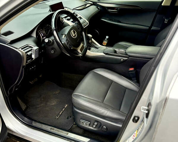 Серый Лексус НХ, объемом двигателя 2 л и пробегом 111 тыс. км за 17900 $, фото 16 на Automoto.ua