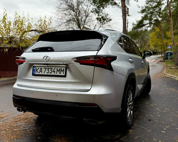 Серый Лексус НХ, объемом двигателя 2 л и пробегом 115 тыс. км за 16300 $, фото 5 на Automoto.ua