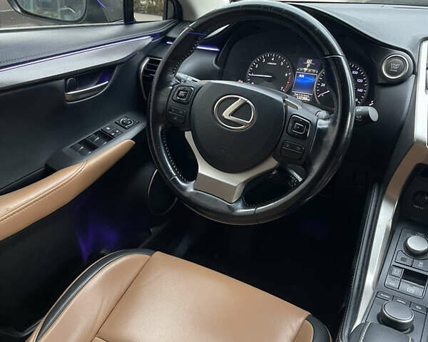 Сірий Лексус НХ, об'ємом двигуна 2 л та пробігом 142 тис. км за 20800 $, фото 34 на Automoto.ua