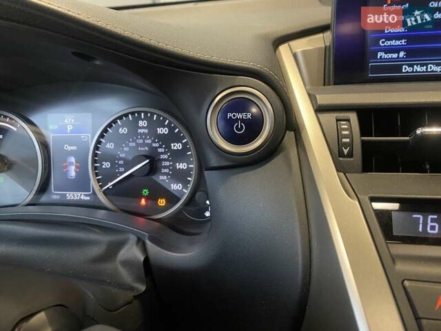 Сірий Лексус НХ, об'ємом двигуна 2.49 л та пробігом 55 тис. км за 29500 $, фото 28 на Automoto.ua