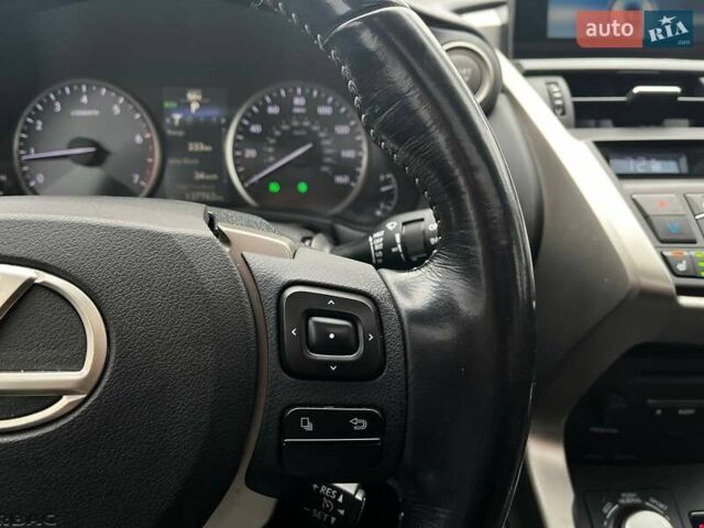 Серый Лексус НХ, объемом двигателя 2 л и пробегом 137 тыс. км за 17800 $, фото 26 на Automoto.ua