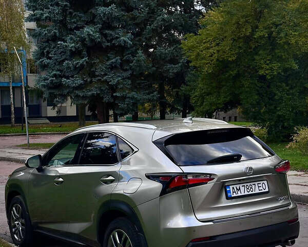 Лексус НХ 2015 у Житомирі на Automoto.ua Сірий Лексус НХ, об'ємом двигуна 2 л та пробігом 117 тис. км за 22900 $, фото 3 на Automoto.ua