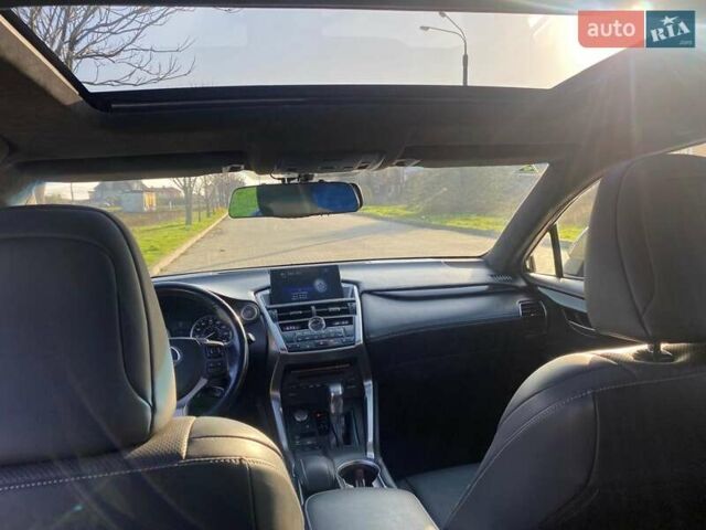 Серый Лексус НХ, объемом двигателя 2 л и пробегом 150 тыс. км за 21500 $, фото 13 на Automoto.ua