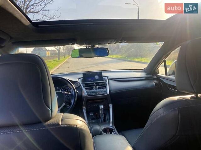 Серый Лексус НХ, объемом двигателя 2 л и пробегом 150 тыс. км за 21500 $, фото 12 на Automoto.ua