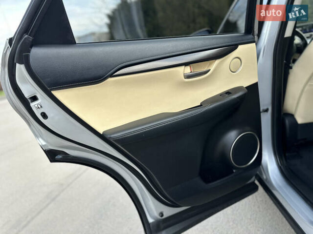 Сірий Лексус НХ, об'ємом двигуна 2 л та пробігом 186 тис. км за 18850 $, фото 108 на Automoto.ua