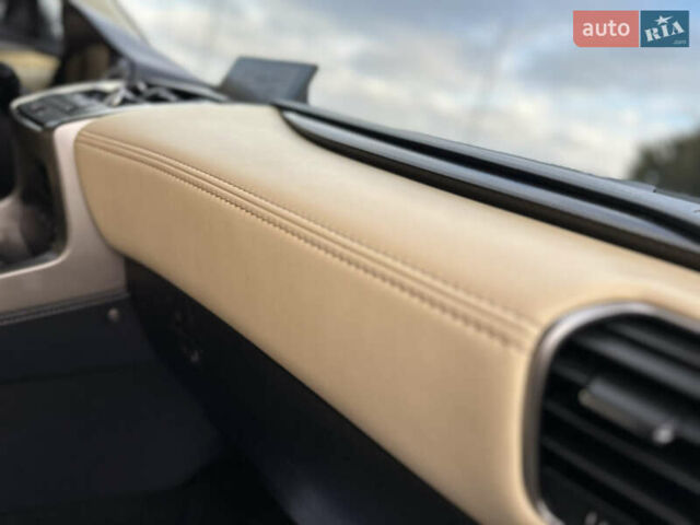 Сірий Лексус НХ, об'ємом двигуна 2 л та пробігом 186 тис. км за 18850 $, фото 95 на Automoto.ua