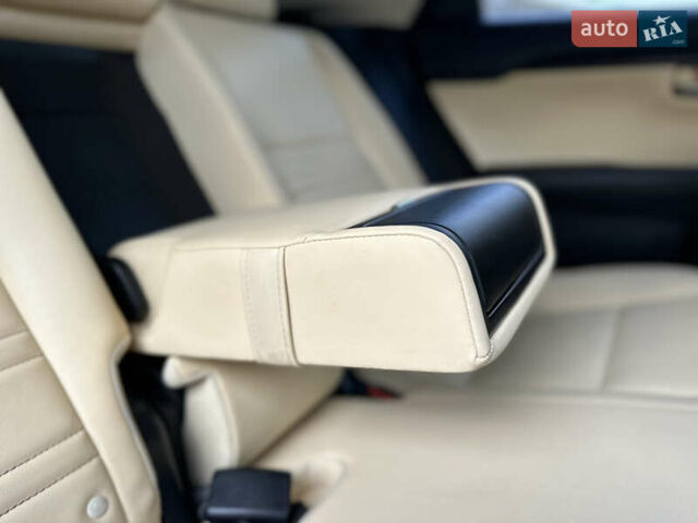 Сірий Лексус НХ, об'ємом двигуна 2 л та пробігом 186 тис. км за 18850 $, фото 107 на Automoto.ua