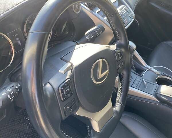 Сірий Лексус НХ, об'ємом двигуна 2 л та пробігом 87 тис. км за 22000 $, фото 15 на Automoto.ua