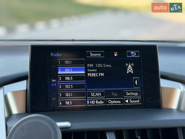 Сірий Лексус НХ, об'ємом двигуна 2 л та пробігом 96 тис. км за 22500 $, фото 14 на Automoto.ua