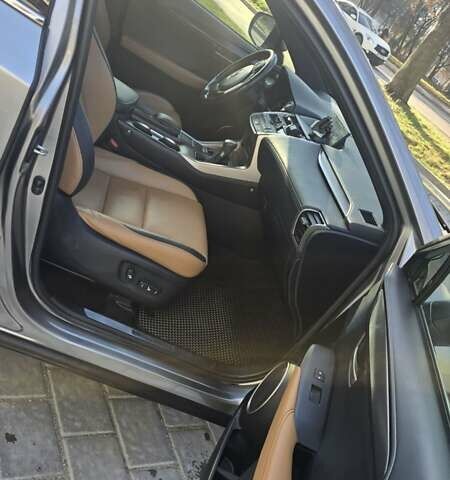 Серый Лексус НХ, объемом двигателя 1.99 л и пробегом 119 тыс. км за 23200 $, фото 12 на Automoto.ua