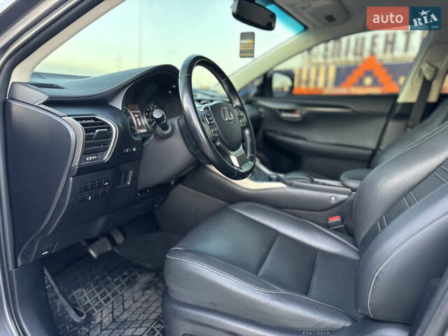 Сірий Лексус НХ, об'ємом двигуна 2 л та пробігом 122 тис. км за 24799 $, фото 42 на Automoto.ua