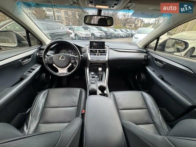 Серый Лексус НХ, объемом двигателя 2 л и пробегом 98 тыс. км за 27740 $, фото 31 на Automoto.ua