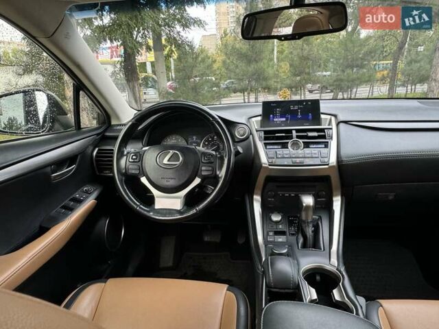 Сірий Лексус НХ, об'ємом двигуна 2 л та пробігом 140 тис. км за 21999 $, фото 20 на Automoto.ua