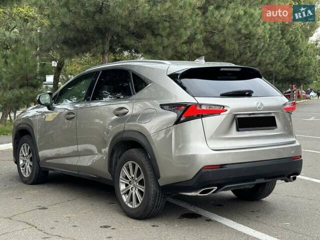 Сірий Лексус НХ, об'ємом двигуна 2 л та пробігом 140 тис. км за 21999 $, фото 8 на Automoto.ua