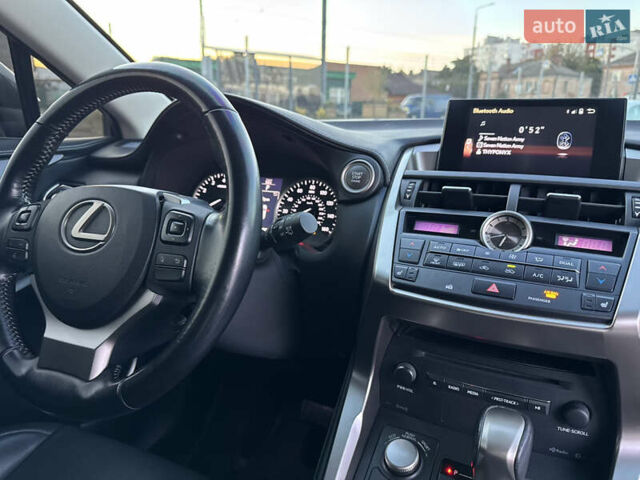 Сірий Лексус НХ, об'ємом двигуна 2 л та пробігом 122 тис. км за 24799 $, фото 82 на Automoto.ua