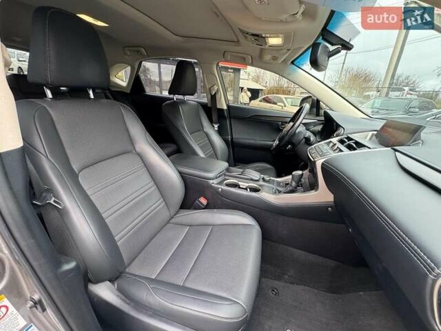 Серый Лексус НХ, объемом двигателя 2 л и пробегом 98 тыс. км за 27740 $, фото 29 на Automoto.ua