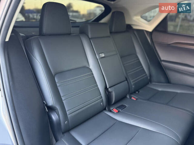 Сірий Лексус НХ, об'ємом двигуна 2 л та пробігом 122 тис. км за 24799 $, фото 63 на Automoto.ua