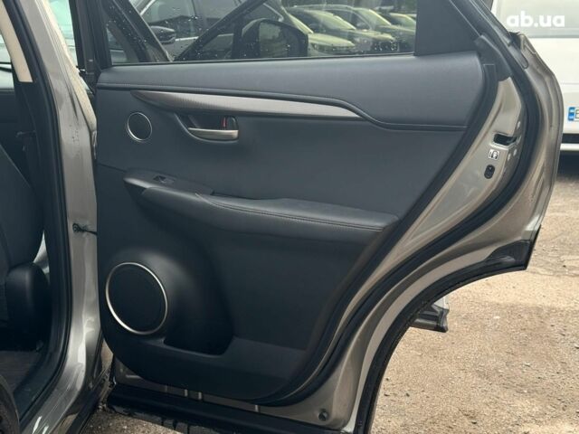 Серый Лексус НХ, объемом двигателя 2 л и пробегом 98 тыс. км за 27740 $, фото 16 на Automoto.ua