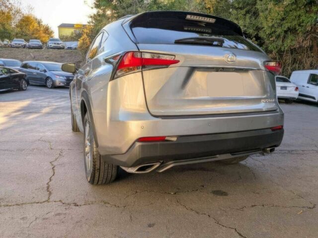 Сірий Лексус НХ, об'ємом двигуна 2 л та пробігом 75 тис. км за 7200 $, фото 5 на Automoto.ua