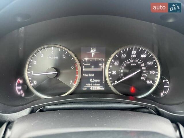 Серый Лексус НХ, объемом двигателя 2 л и пробегом 70 тыс. км за 16700 $, фото 16 на Automoto.ua