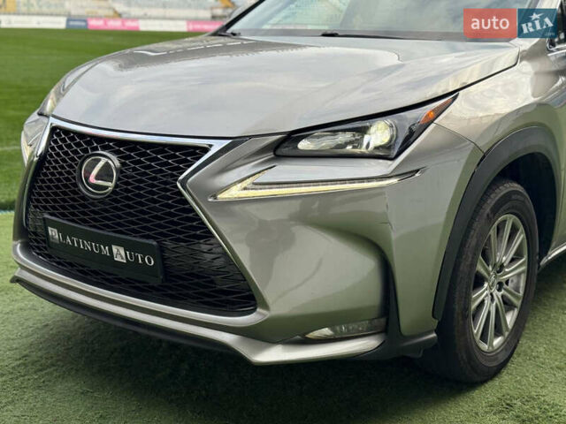Серый Лексус НХ, объемом двигателя 2 л и пробегом 141 тыс. км за 20900 $, фото 2 на Automoto.ua