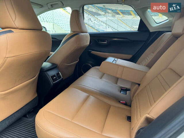 Серый Лексус НХ, объемом двигателя 2 л и пробегом 141 тыс. км за 20900 $, фото 17 на Automoto.ua