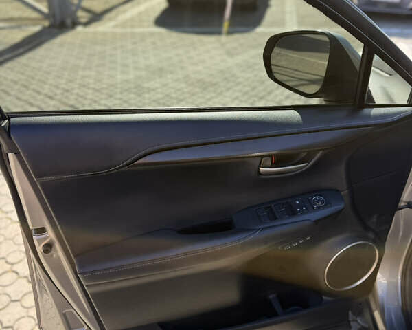 Сірий Лексус НХ, об'ємом двигуна 2 л та пробігом 150 тис. км за 23500 $, фото 31 на Automoto.ua