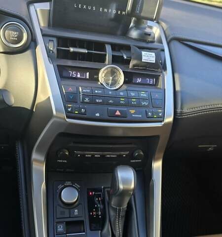 Серый Лексус НХ, объемом двигателя 1.99 л и пробегом 119 тыс. км за 23200 $, фото 22 на Automoto.ua