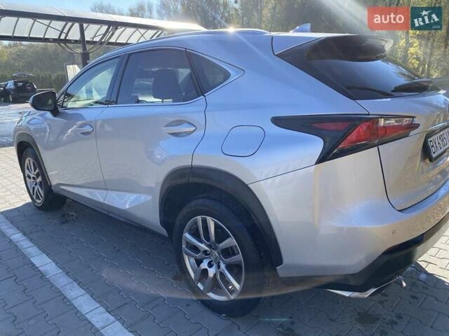 Сірий Лексус НХ, об'ємом двигуна 2 л та пробігом 87 тис. км за 22000 $, фото 4 на Automoto.ua