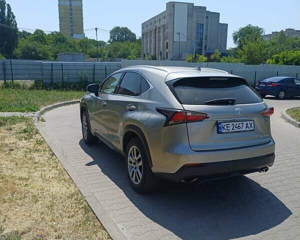 Серый Лексус НХ, объемом двигателя 2 л и пробегом 106 тыс. км за 17500 $, фото 4 на Automoto.ua